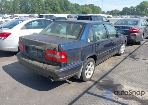 1999 Volvo S70 z USA, uszkodzony, nr VIN YV1LT56D2X2578895